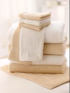 Medline Four Star Bath Mats - Bath Mat, White, 21" x 32", 9.5 lb./doz. - MDTBM6B95WHIZ